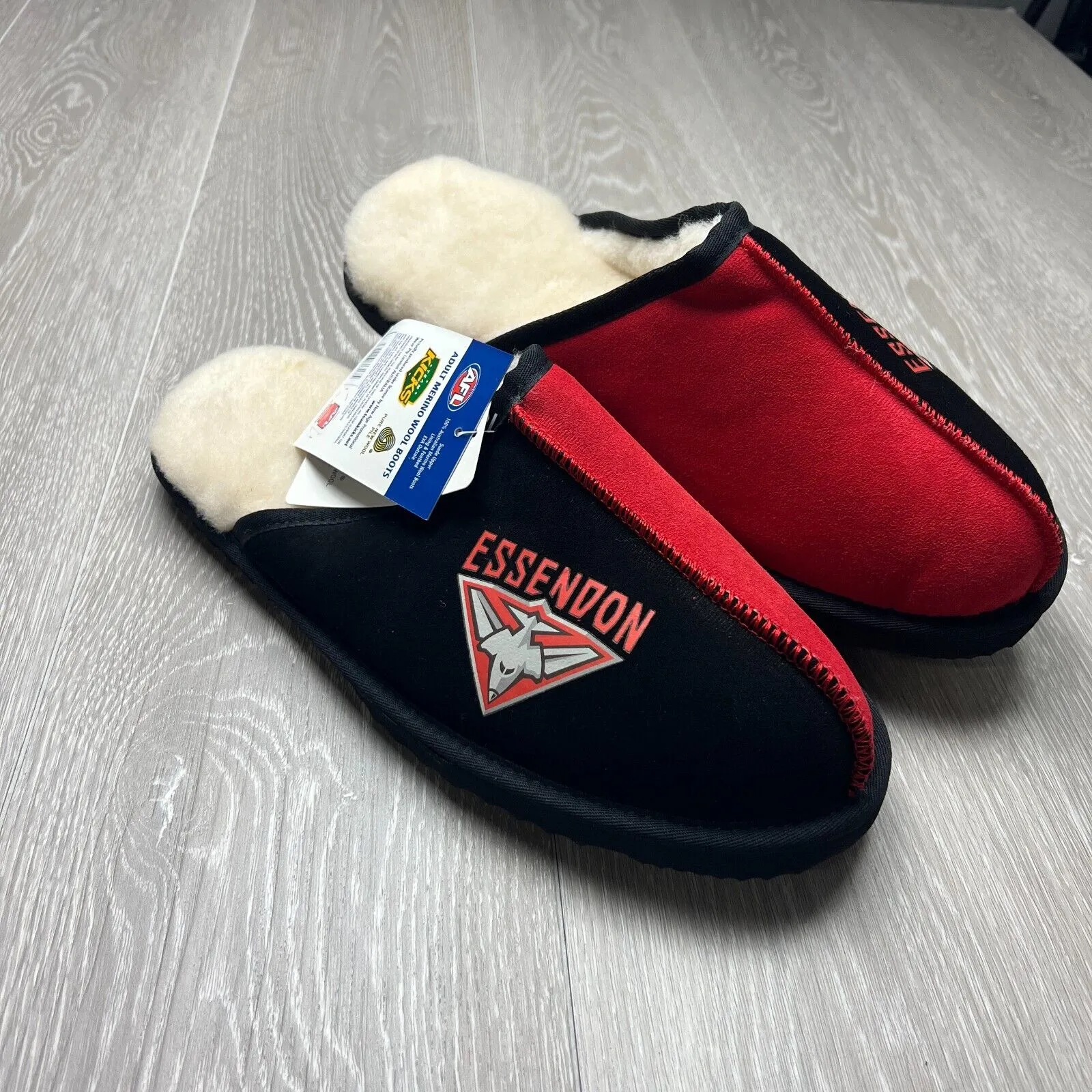 AFL Team Kicks Essendon Bombers Merino Wool Slippers Size US W 14 / M 13