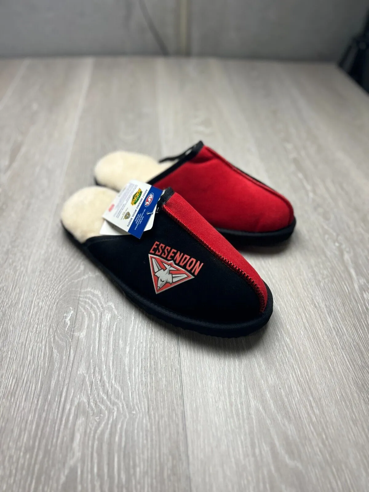 AFL Team Kicks Essendon Bombers Merino Wool Slippers Size US W 14 / M 13