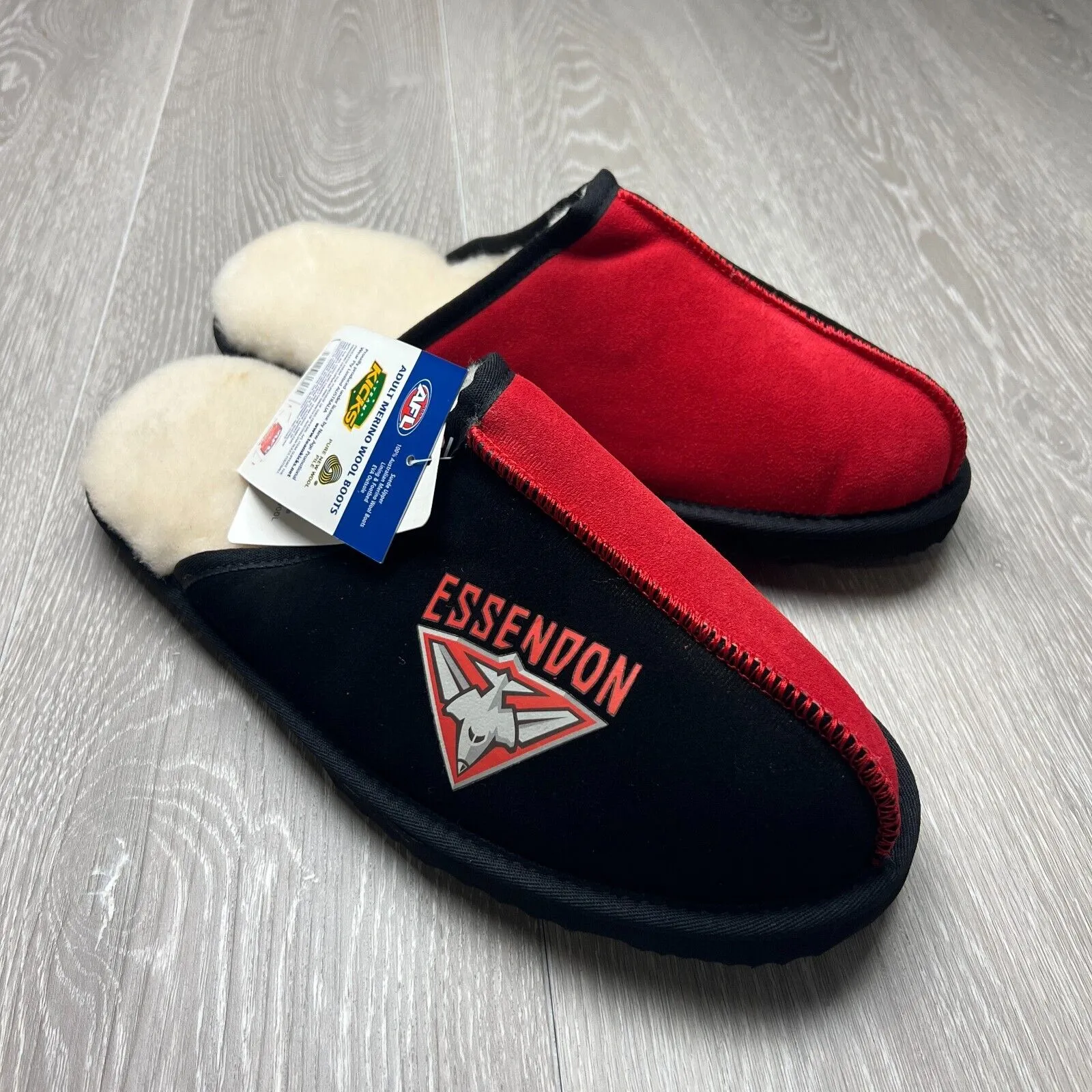 AFL Team Kicks Essendon Bombers Merino Wool Slippers Size US W 14 / M 13