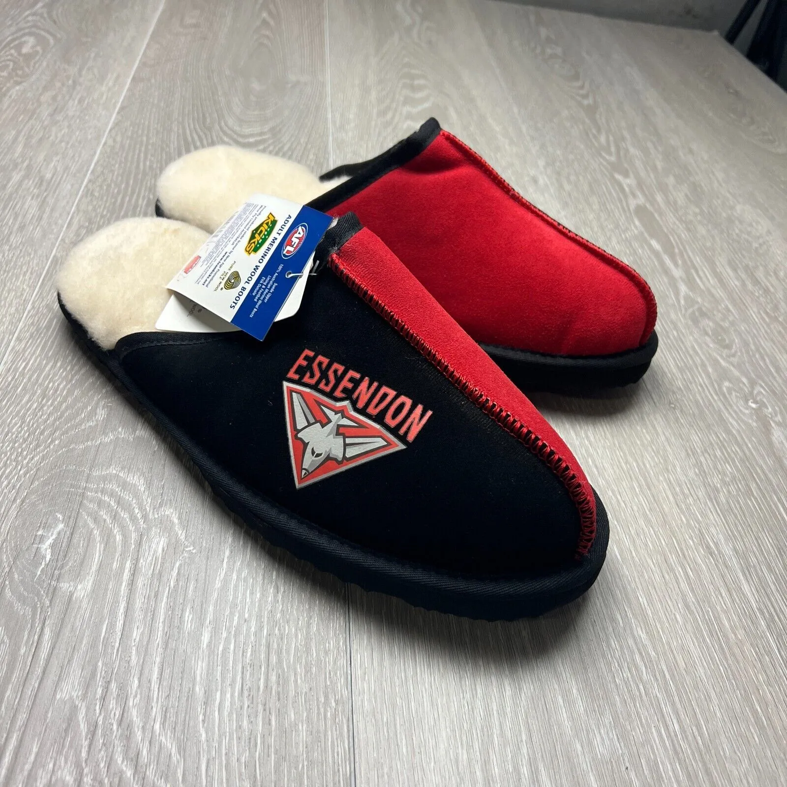 AFL Team Kicks Essendon Bombers Merino Wool Slippers Size US W 14 / M 13
