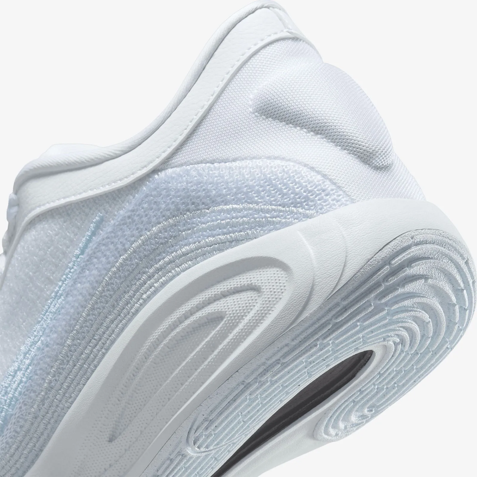 Air Zoom GT Hustle Academy - White/Glacier Blue/Pure Platinum