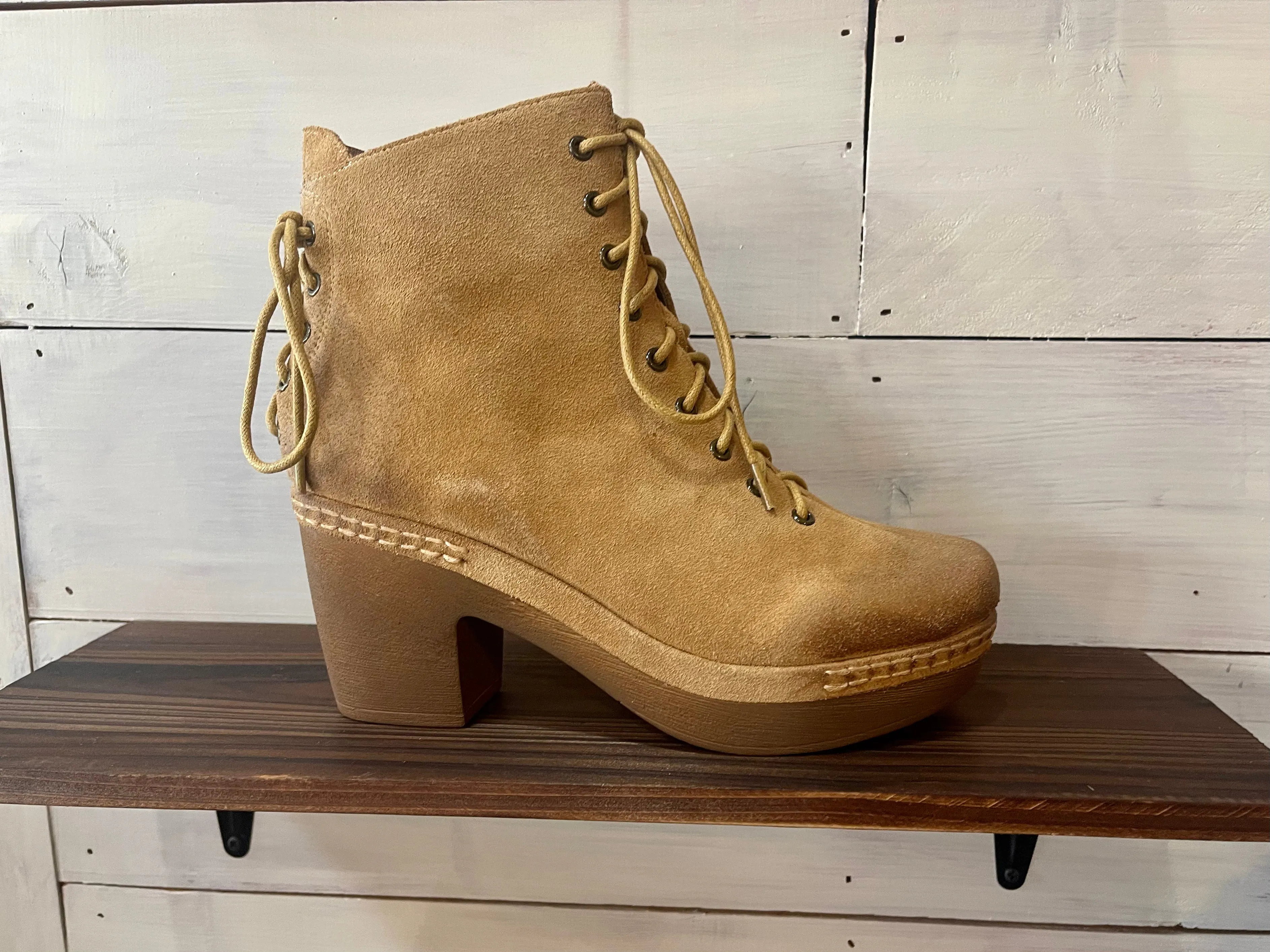 Antelope Sarika Booties