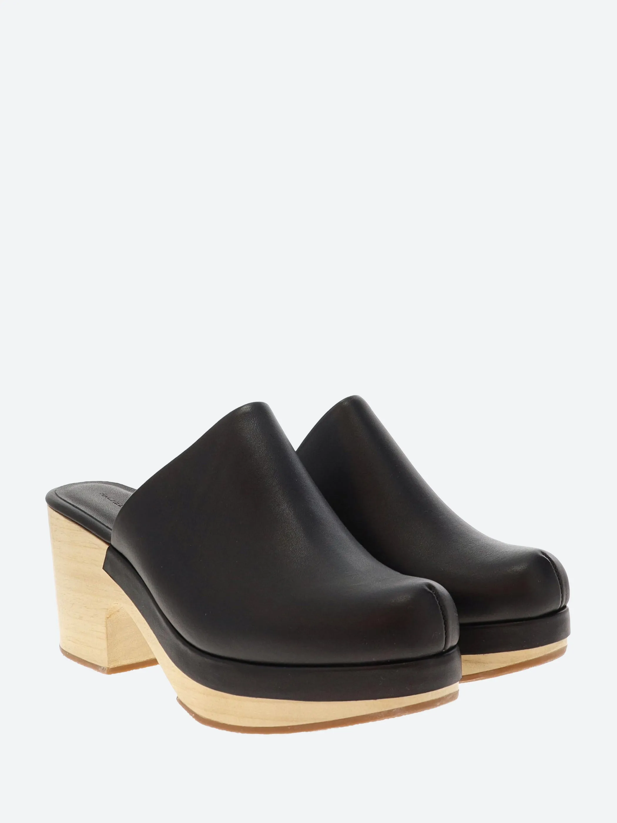 Bose Clog