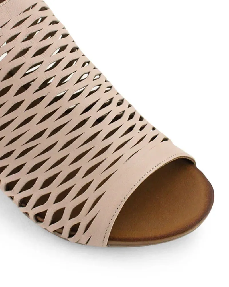 Bueno Shoes Ruby Leather Mid Heels
