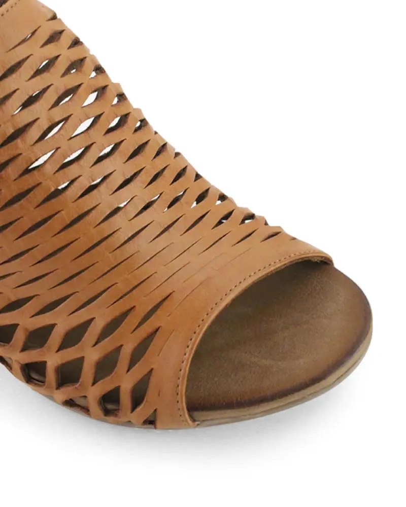 Bueno Shoes Ruby Leather Mid Heels