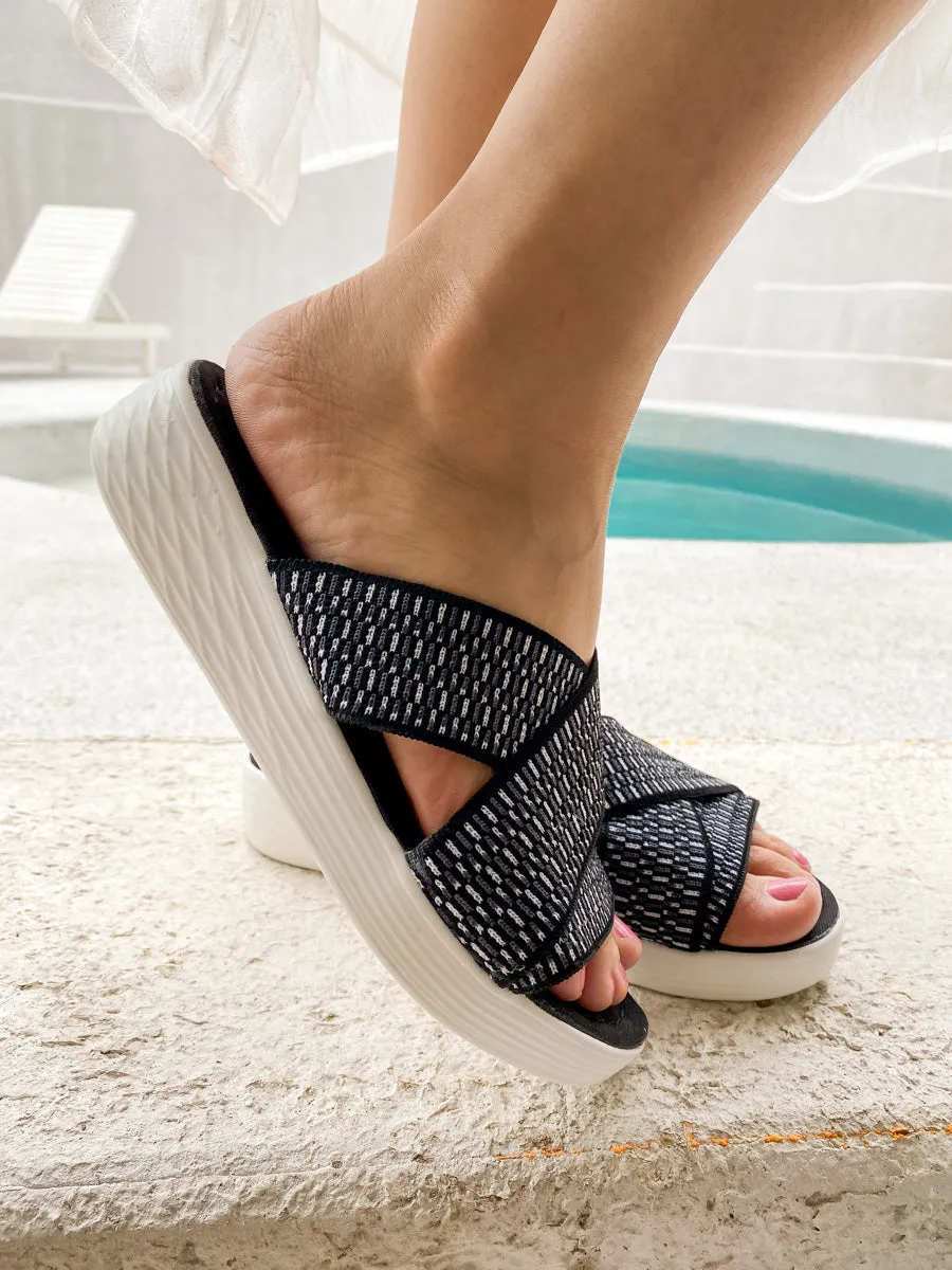 Cross-Strap Knitted Sandals Comfortable Slide Shoes