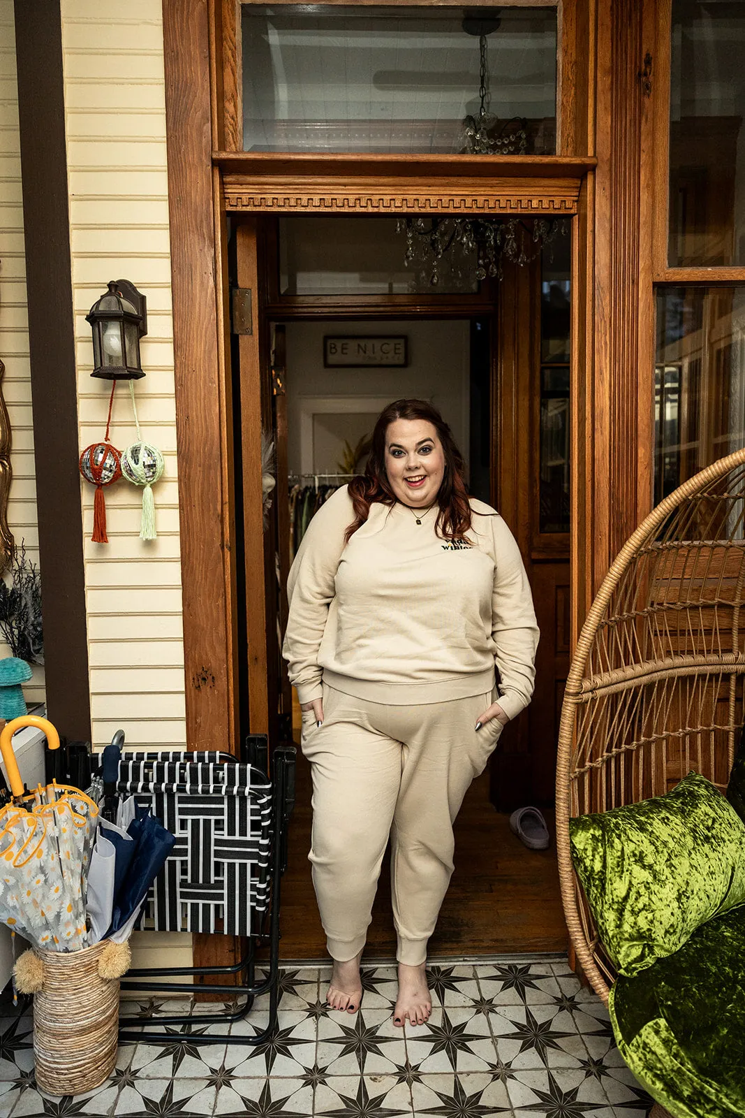 everly jogger in taupe
