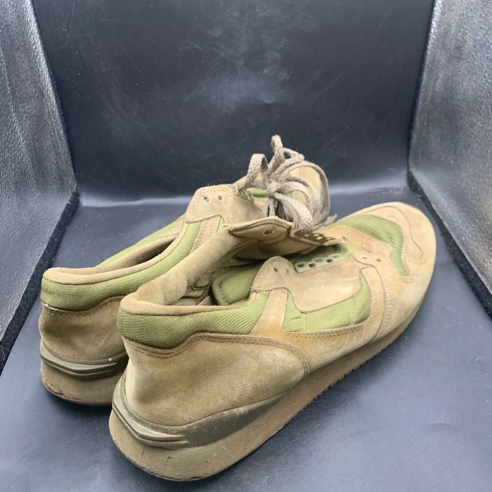Genuine British Army Green PT Running Shoes Gym Trainers - Size UK 11 - EU 46