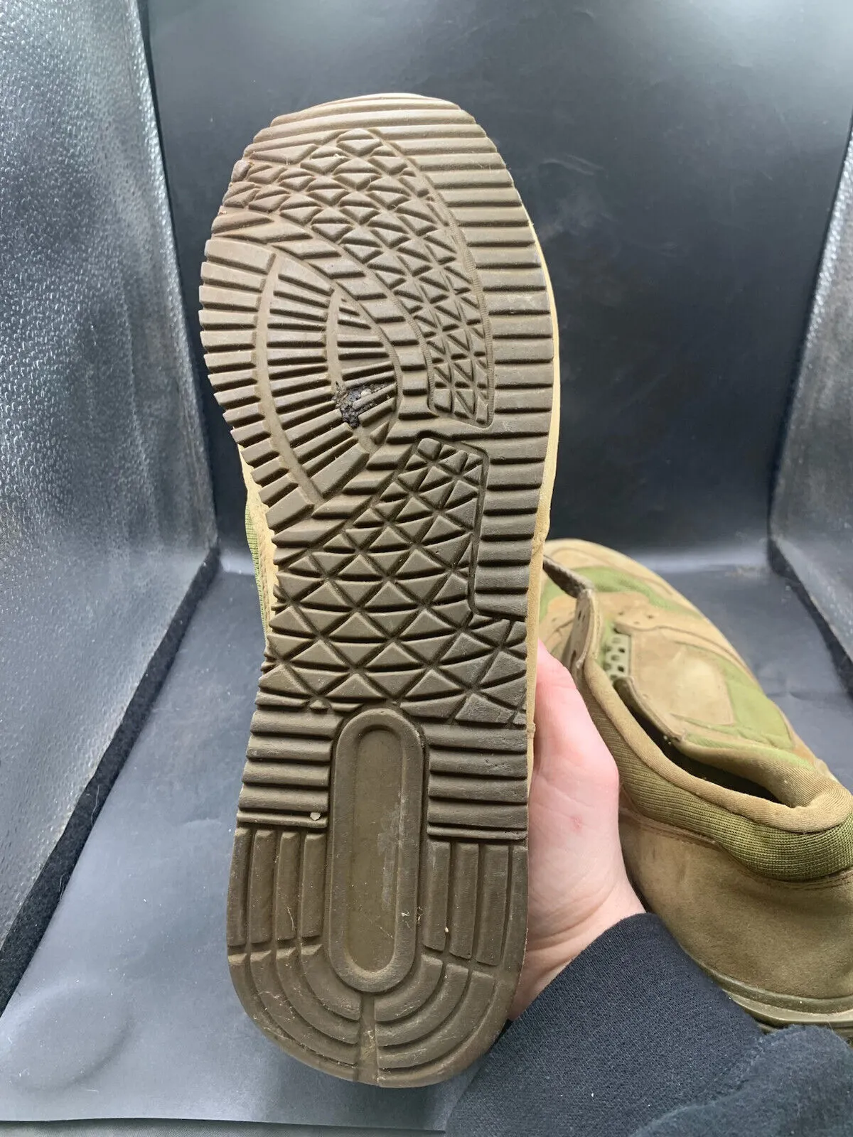 Genuine British Army Green PT Running Shoes Gym Trainers - Size UK 11 - EU 46