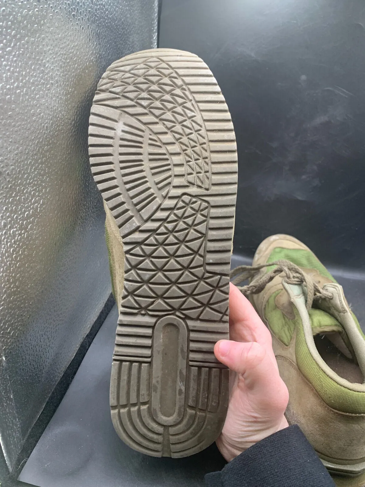 Genuine British Army Green PT Running Shoes Gym Trainers - Size UK 12 - EU 47