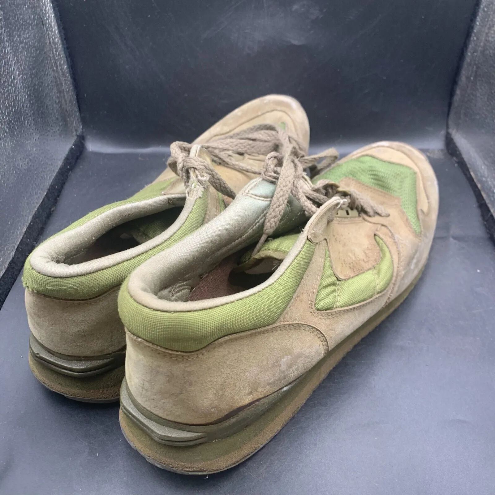 Genuine British Army Green PT Running Shoes Gym Trainers - Size UK 12 - EU 47