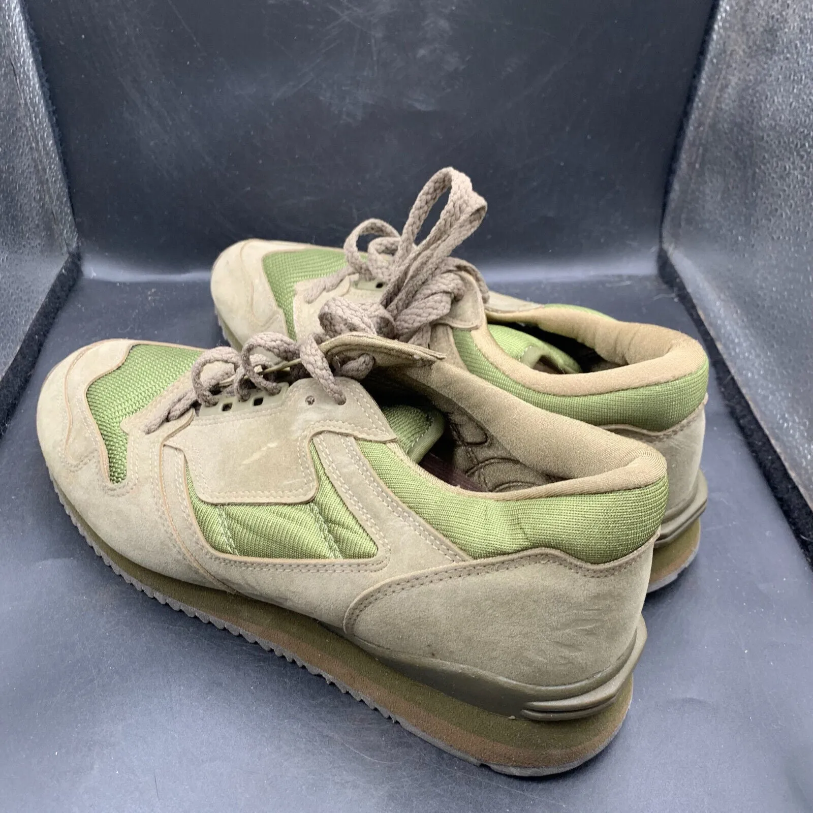 Genuine British Army Green PT Running Shoes Gym Trainers - Size UK 7 - EU 41