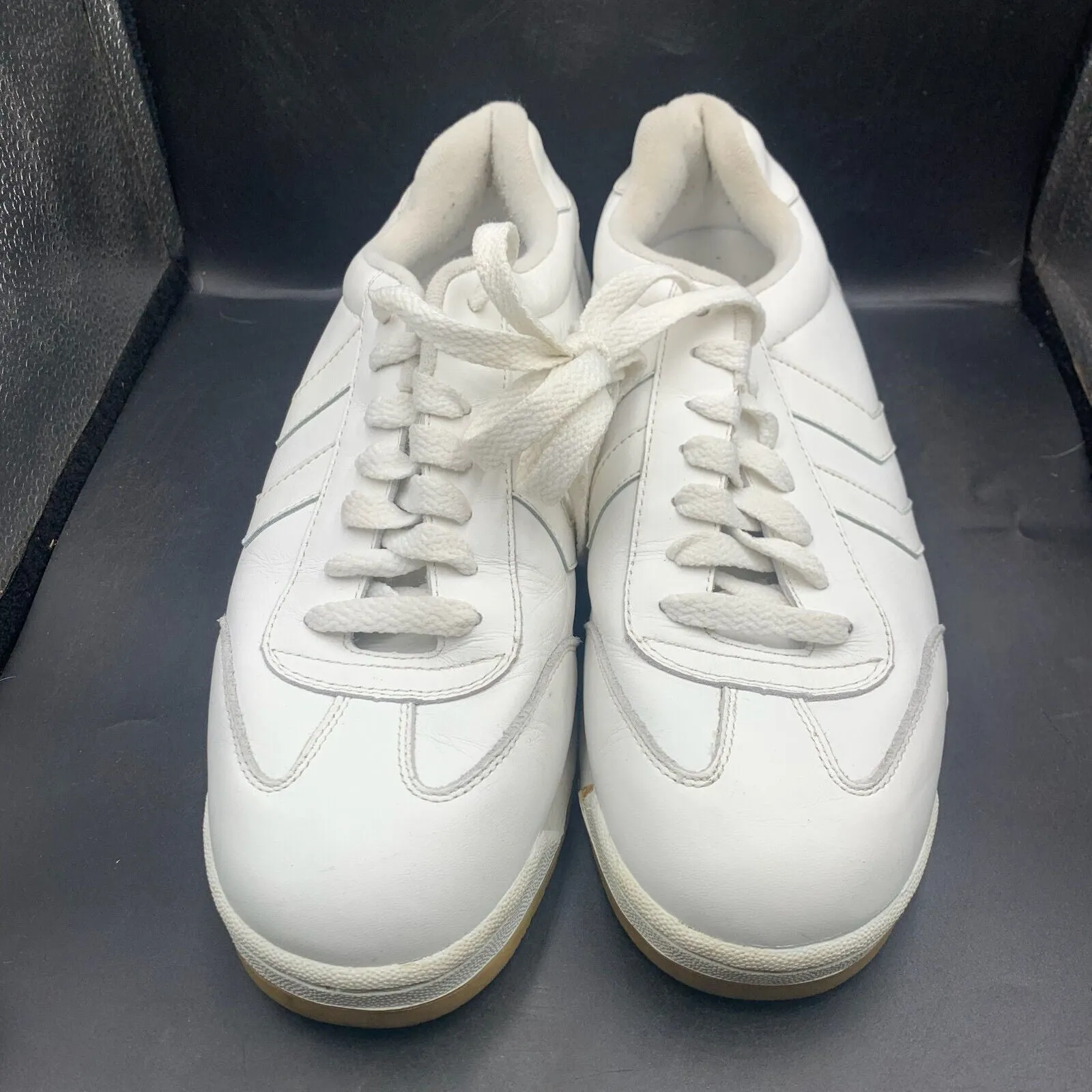 Genuine British Army PT Running Shoes Pumps Gym Trainers - Size UK 9 - EU 43