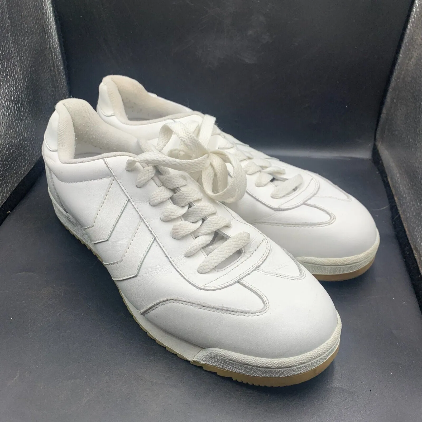 Genuine British Army PT Running Shoes Pumps Gym Trainers - Size UK 9 - EU 43