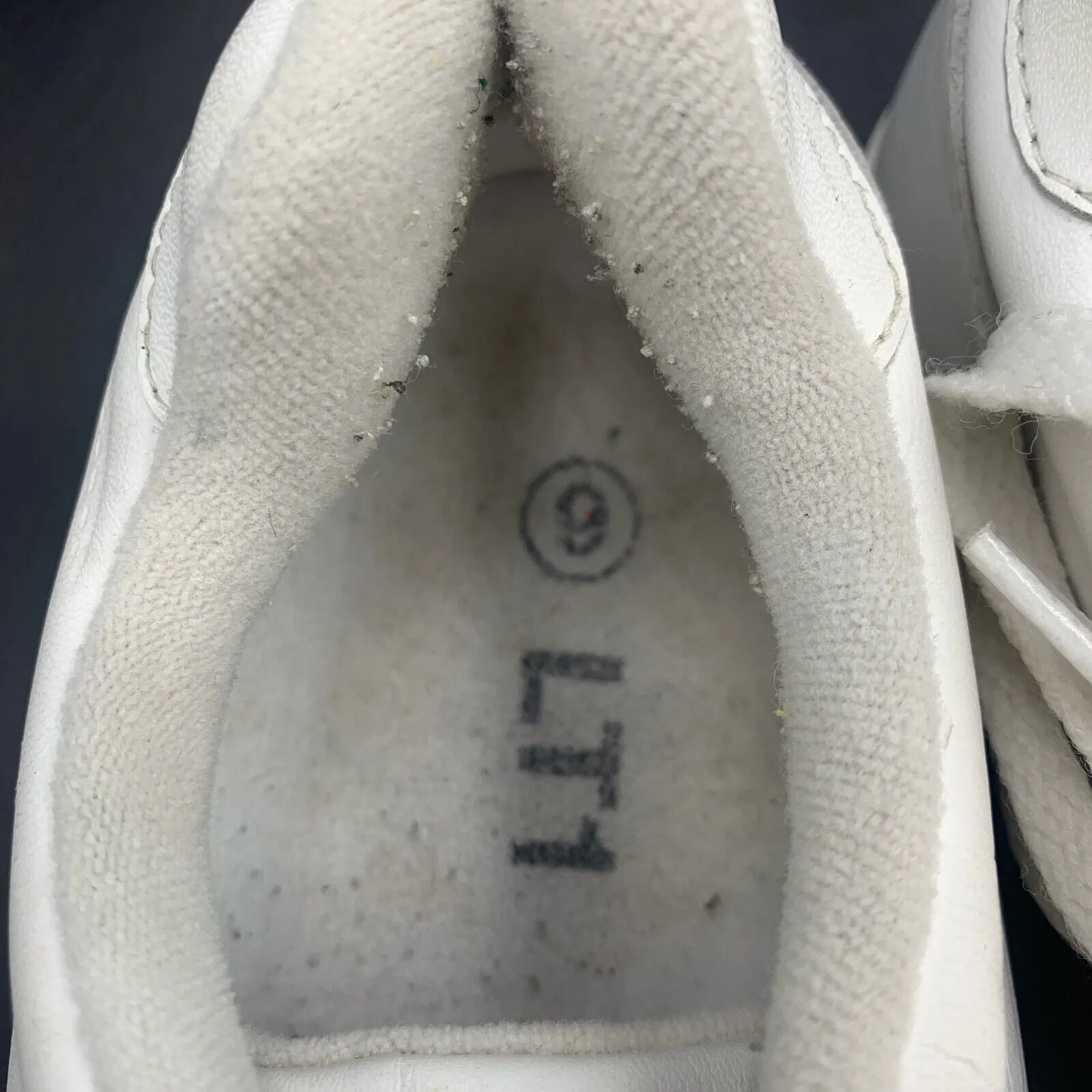 Genuine British Army PT Running Shoes Pumps Gym Trainers - Size UK 9 - EU 43