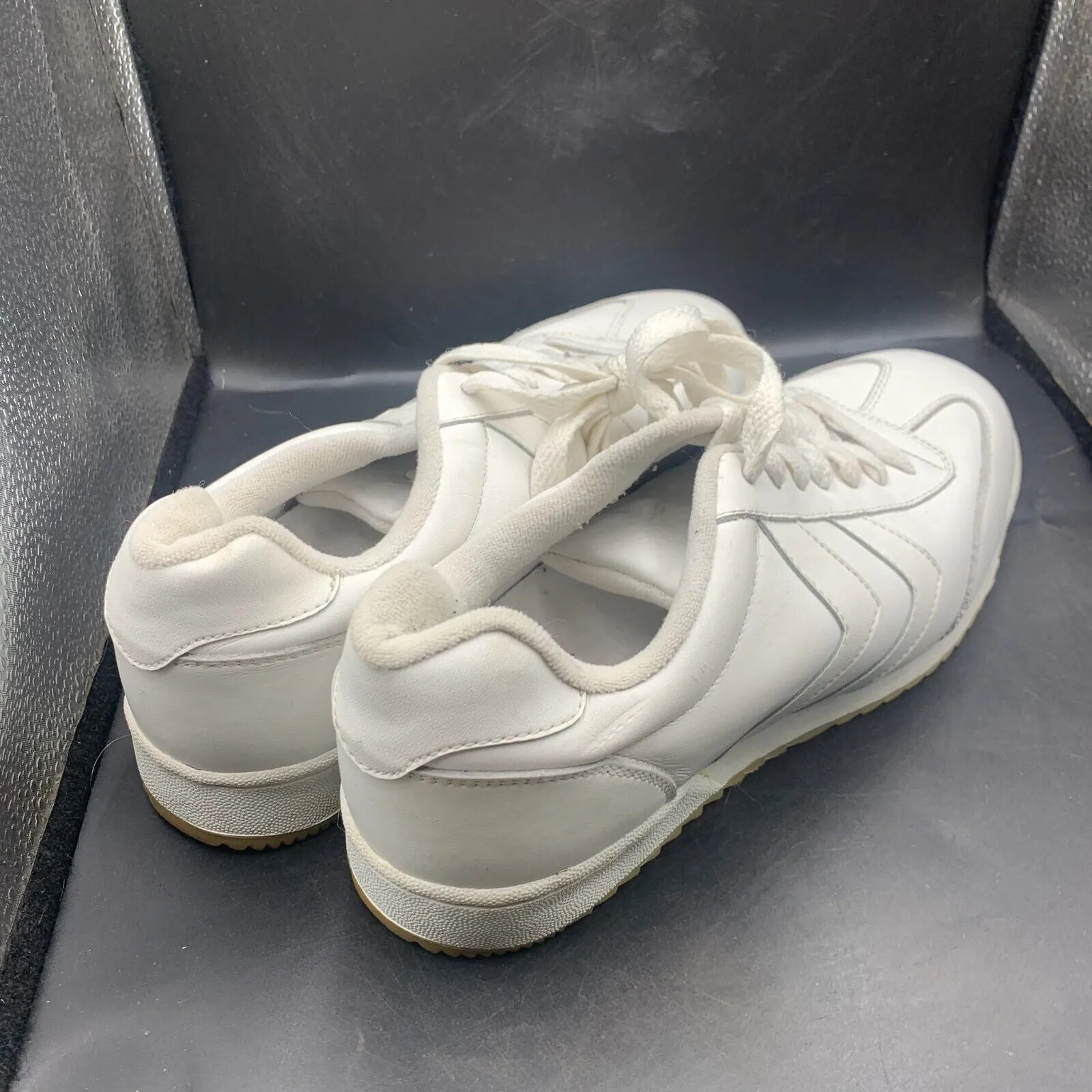 Genuine British Army PT Running Shoes Pumps Gym Trainers - Size UK 9 - EU 43
