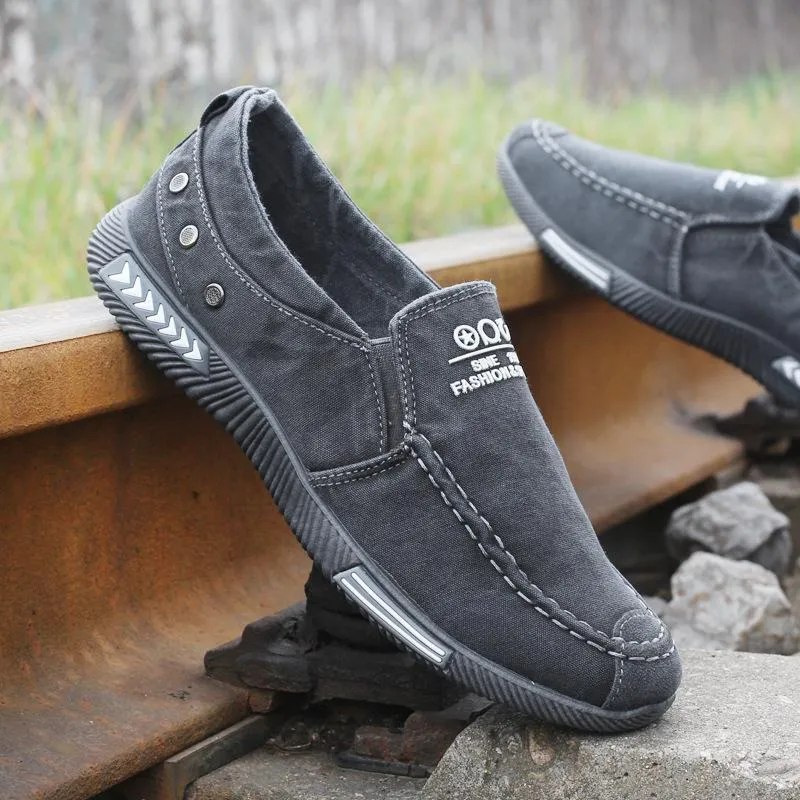 Men's Casual Low Top Non Slip Outdoor Breathable Sneakers
