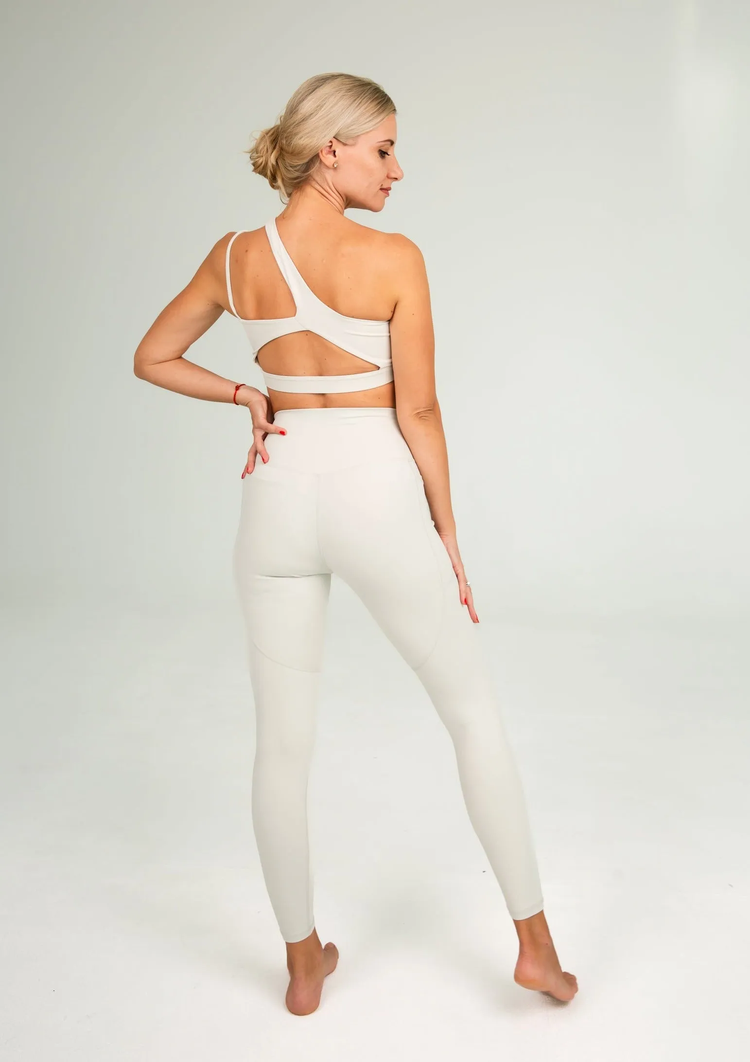 NEW ARRIVAL ''Peace''  ivory - 2 piece Yoga Set (Top Leggings)