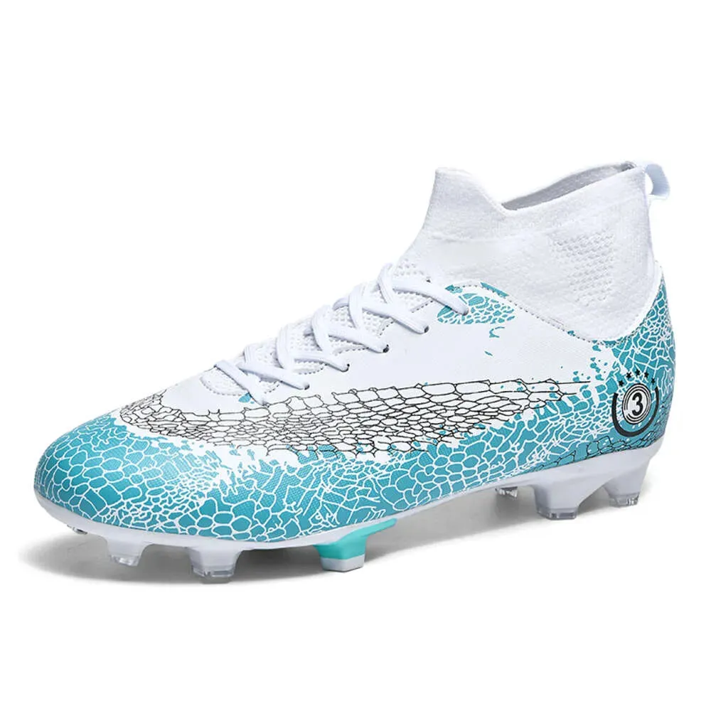 New long nail fashion comfortable wear-resistant men's and women's football shoes