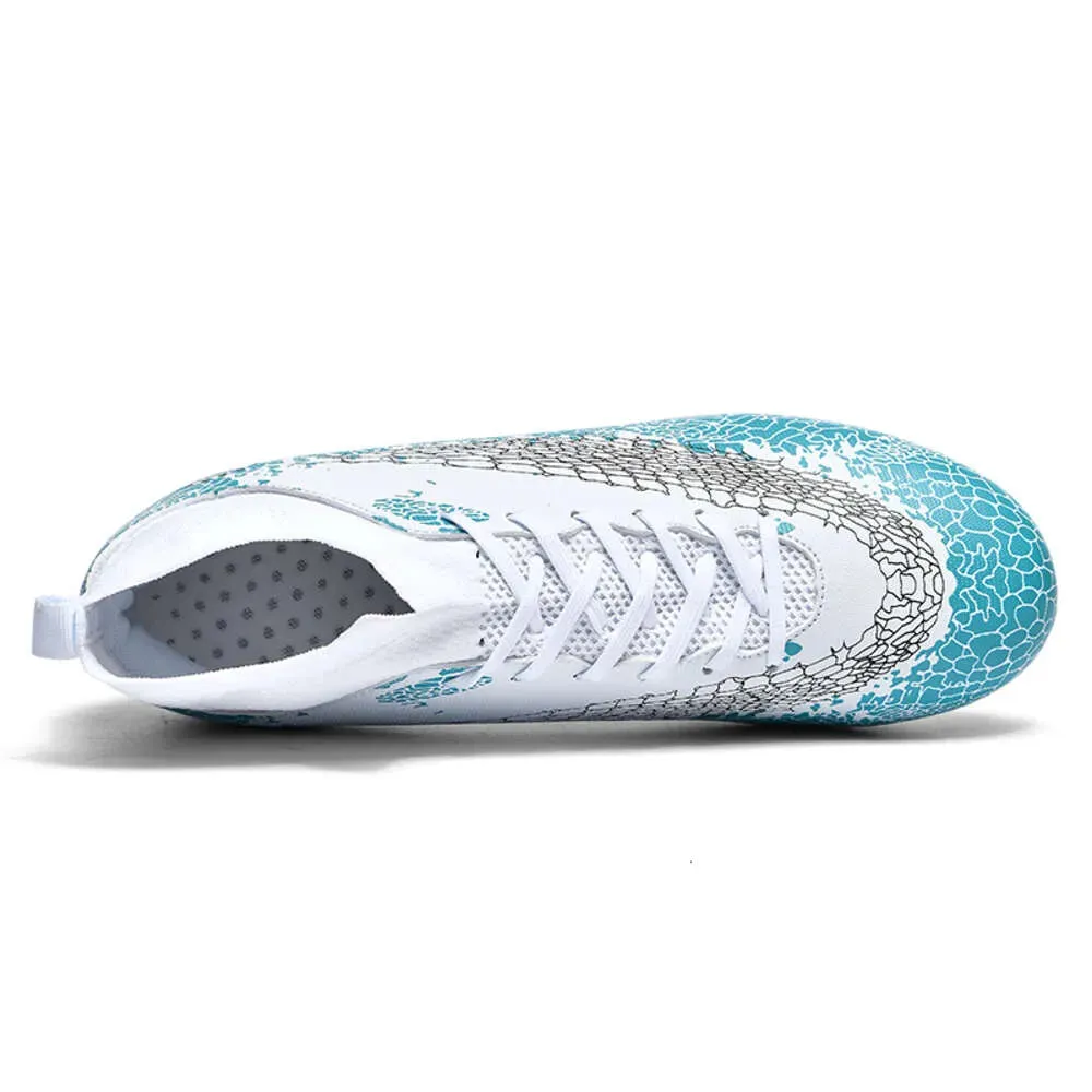 New long nail fashion comfortable wear-resistant men's and women's football shoes