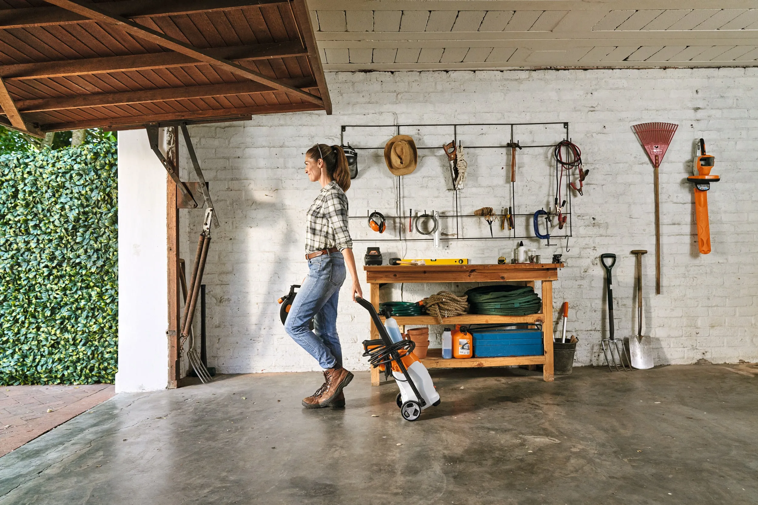 RE 80 Compact Electric Pressure Washer