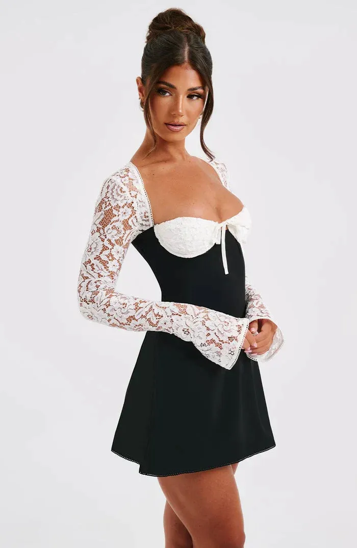 Sandra – Elegant Women’s Mini Dress