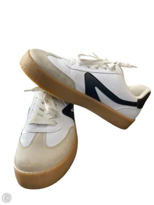 Shoes Sneakers By Dolce Vita In White, Size: 7