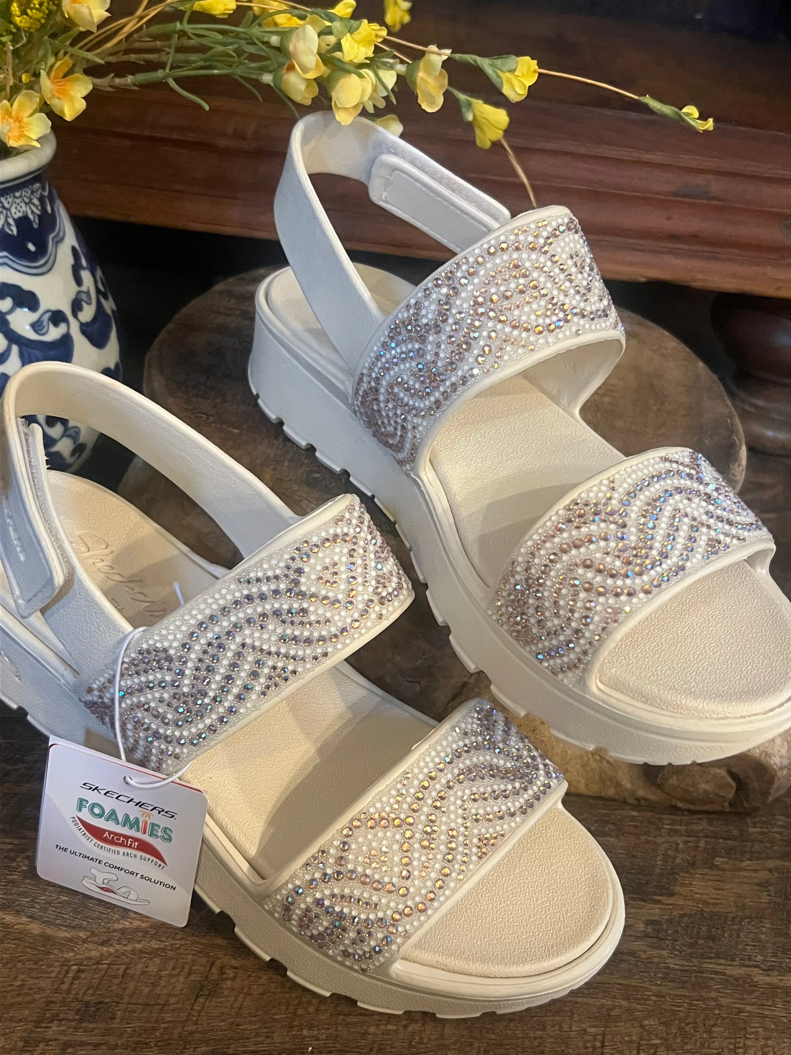 Skechers-Arch Fit Footsteps Elegance