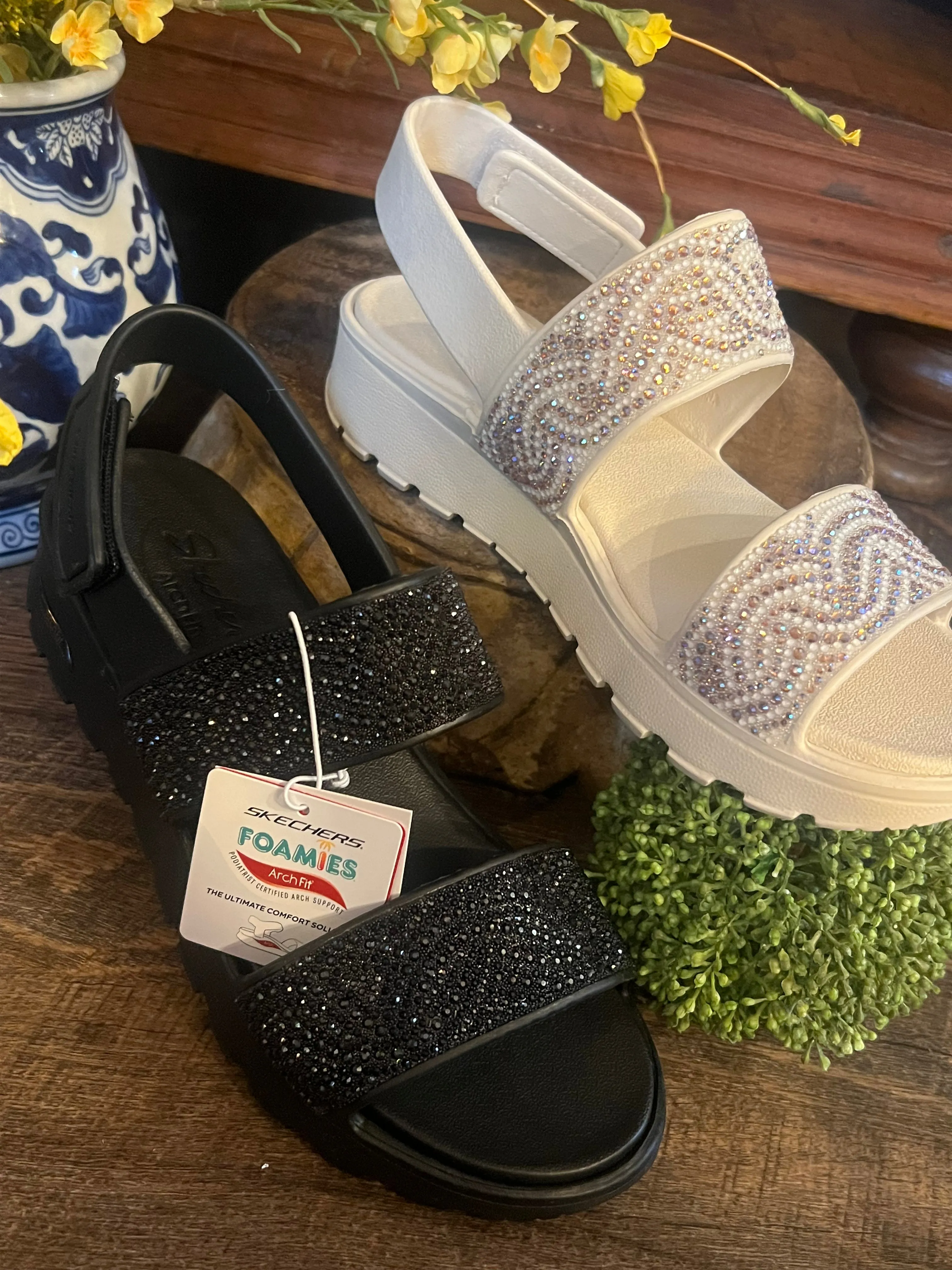 Skechers-Arch Fit Footsteps Elegance