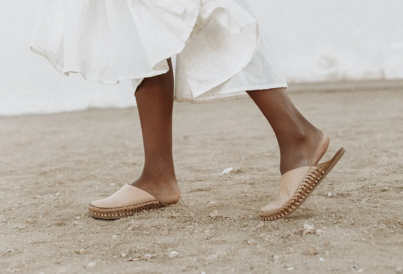 Solid Leather Slides in Bone