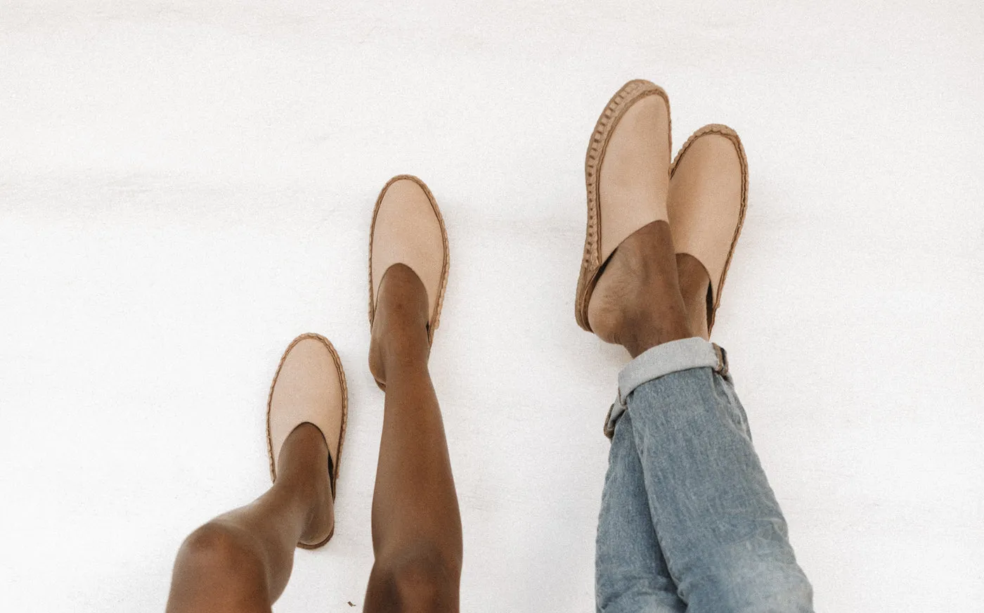 Solid Leather Slides in Bone