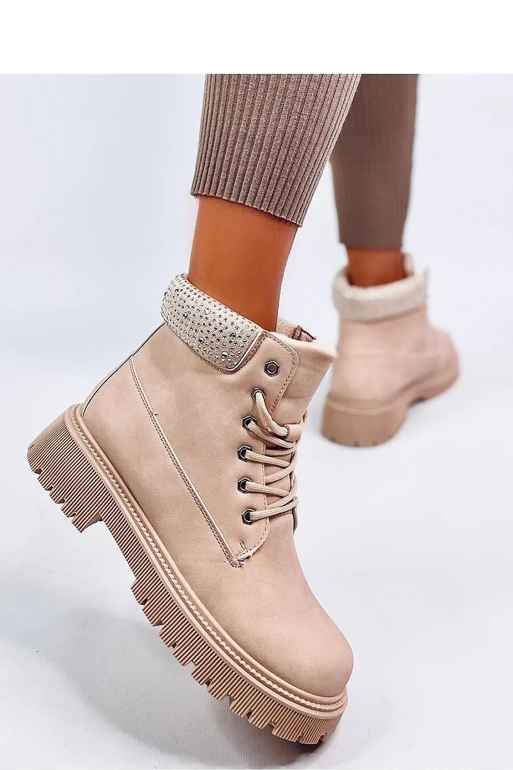 Trapper shoes