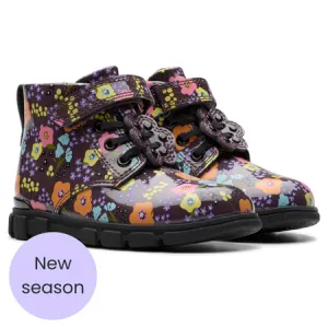 UK 9 Plum Flowers Patent Evyn Boots