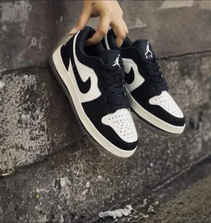 Women's Sneakers