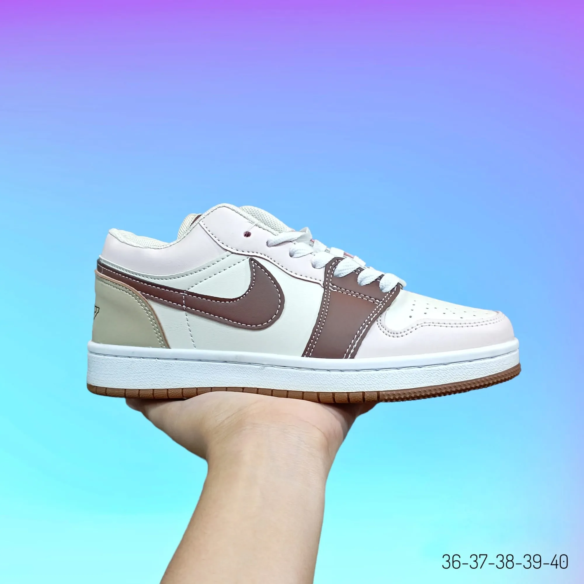 Women's Sneakers